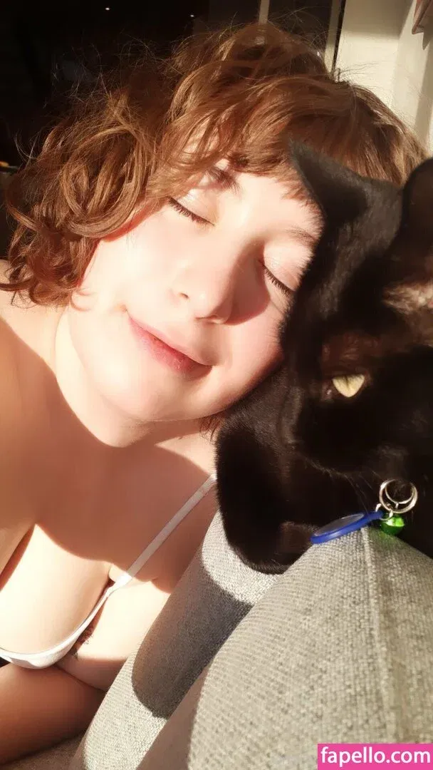 grrraves Onlyfans Photo Gallery 