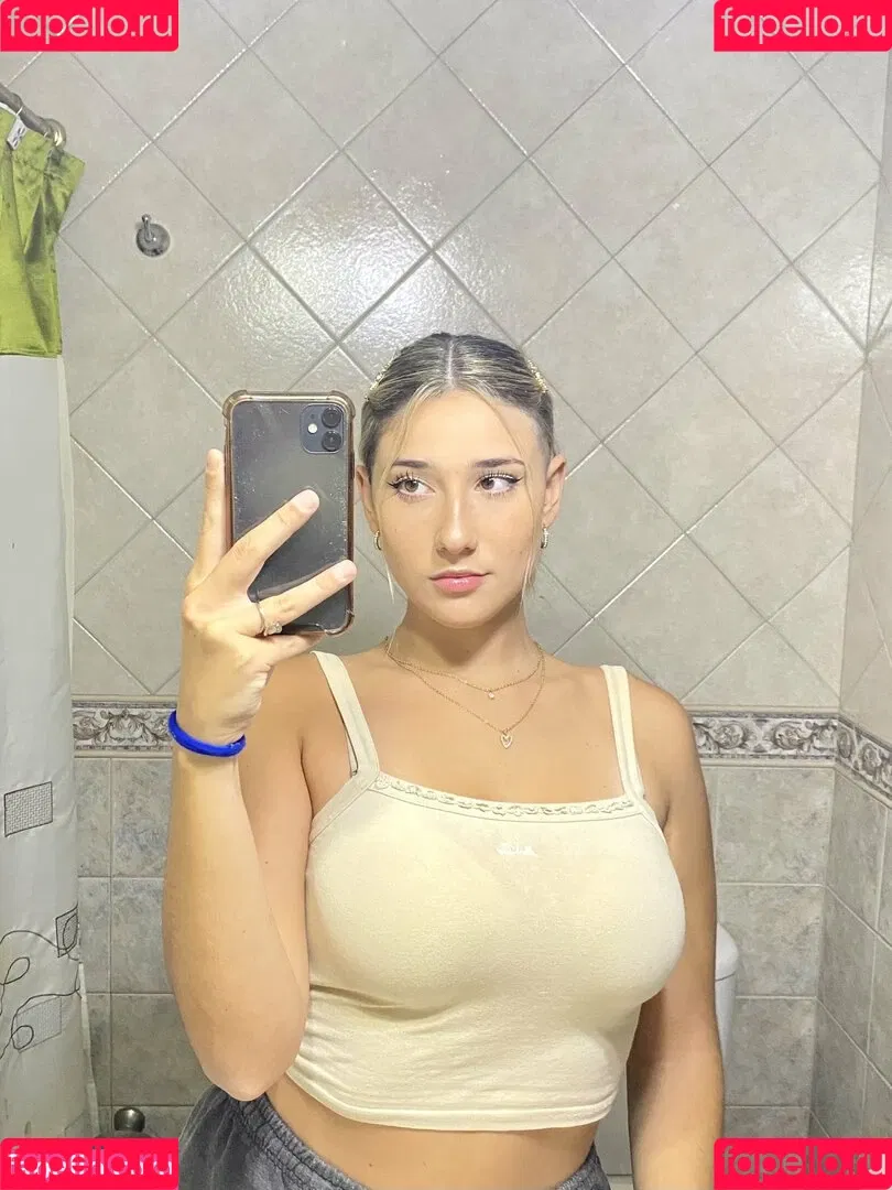 Yami Sanchez Onlyfans Photo Gallery 