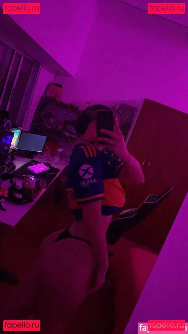 Yami Sanchez Onlyfans Photo Gallery 