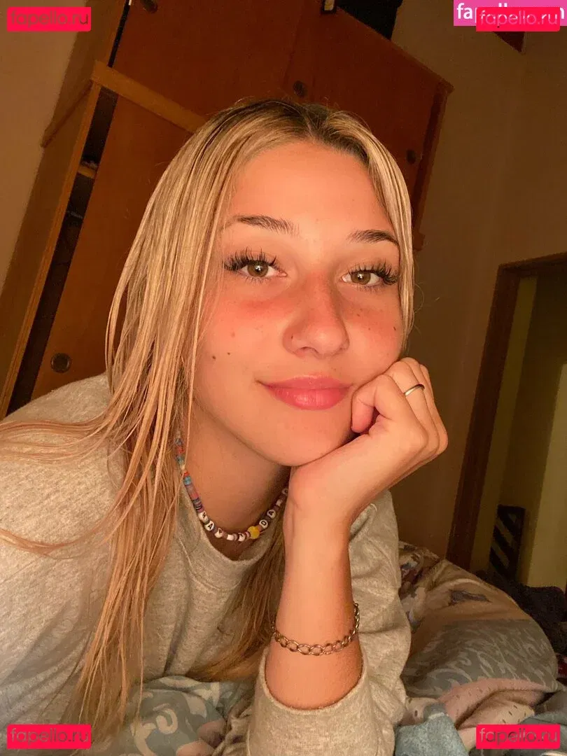 Yami Sanchez Onlyfans Photo Gallery 