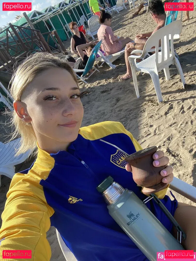 Yami Sanchez Onlyfans Photo Gallery 