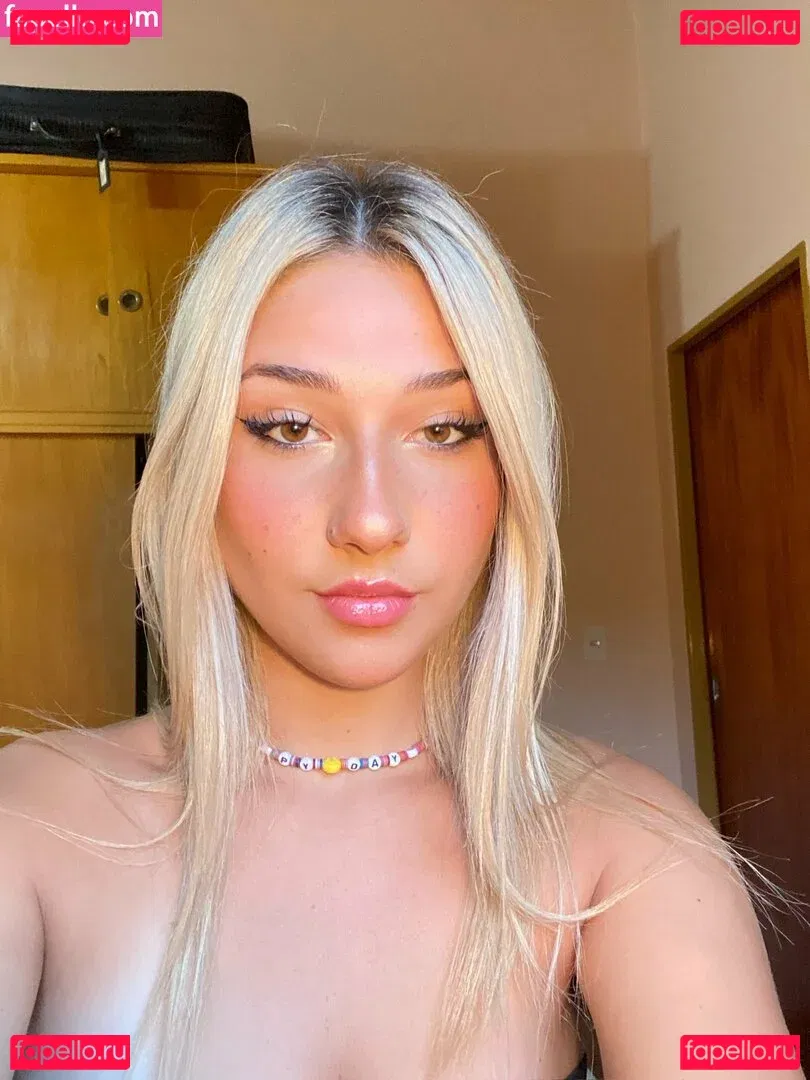 Yami Sanchez Onlyfans Photo Gallery 