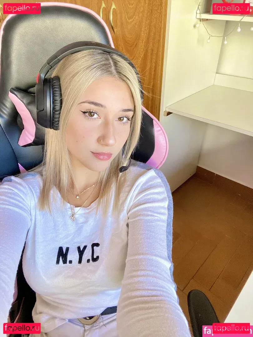 Yami Sanchez Onlyfans Photo Gallery 