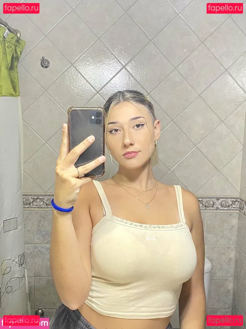 Yami Sanchez Onlyfans Photo Gallery 