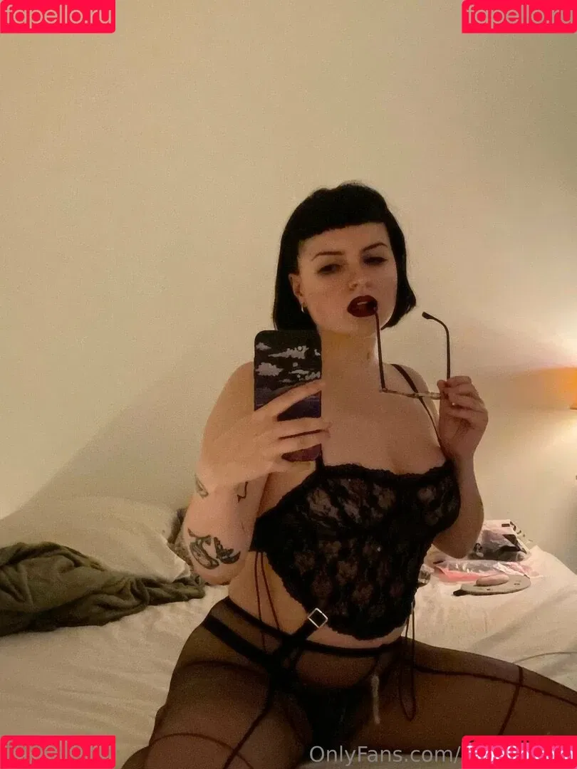 rue696969 Onlyfans Photo Gallery 