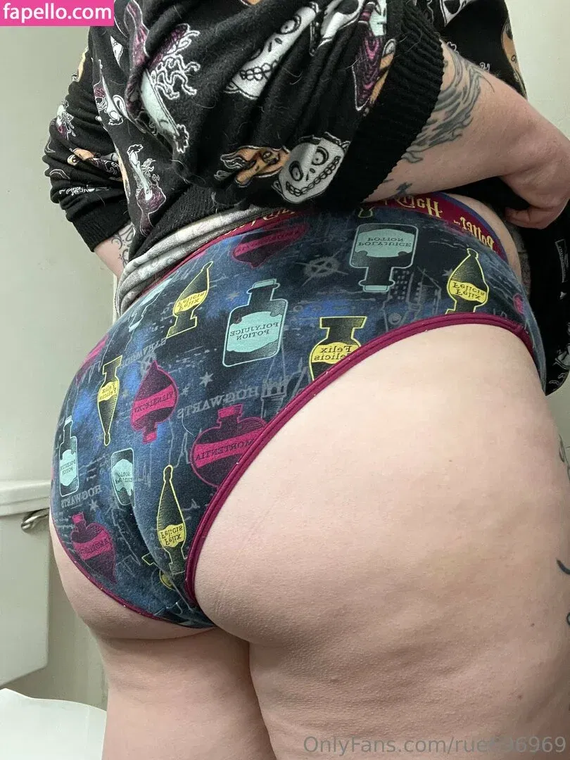 rue696969 Onlyfans Photo Gallery 