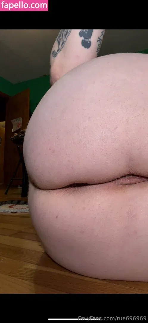rue696969 Onlyfans Photo Gallery 