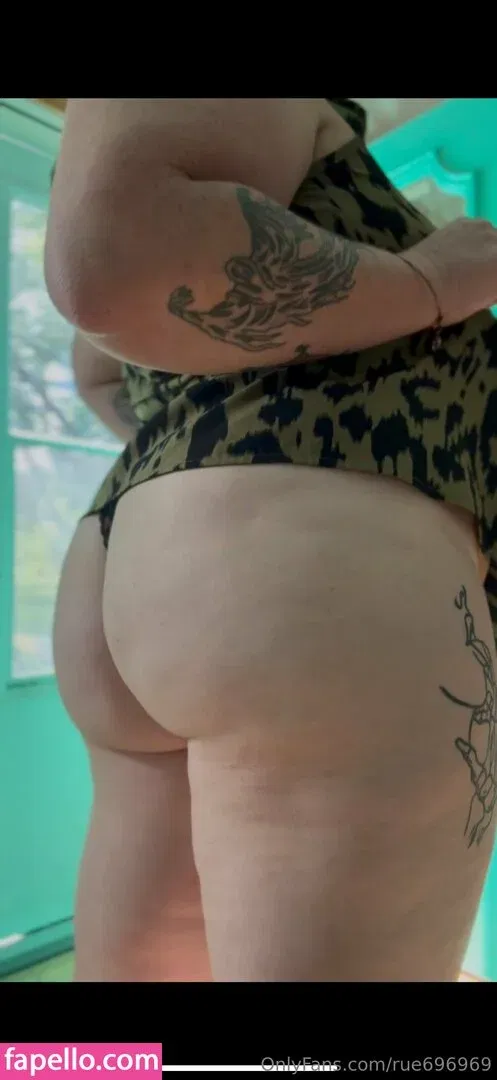 rue696969 Onlyfans Photo Gallery 