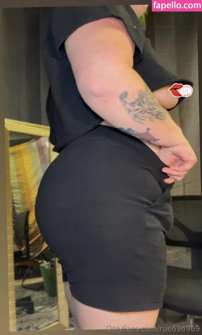 rue696969 Onlyfans Photo Gallery 