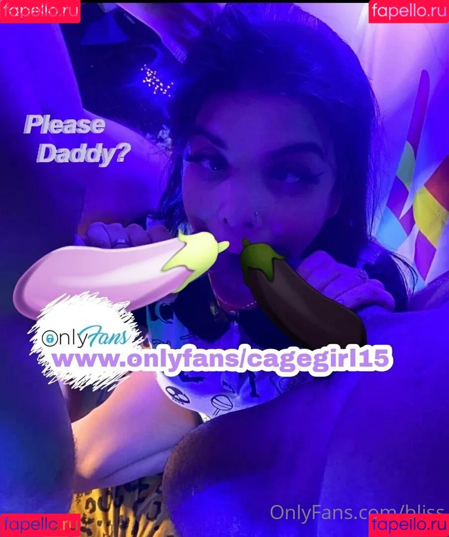 cagegirl15 Onlyfans Photo Gallery 