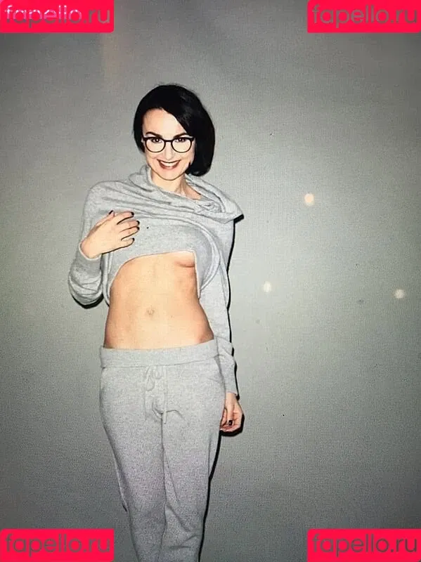Mimi Fiedler Onlyfans Photo Gallery 