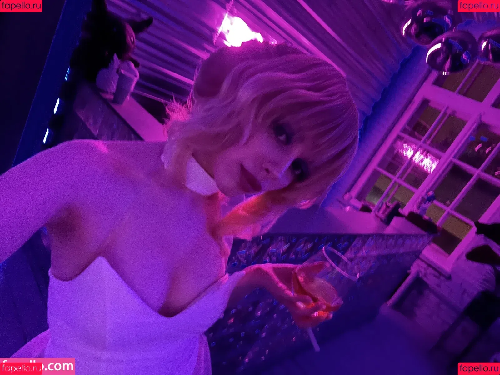 Daria Rooz Onlyfans Photo Gallery 