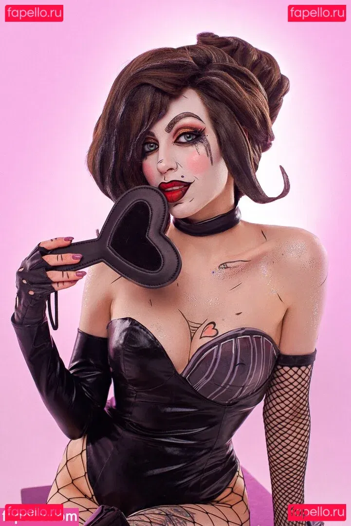 Daria Rooz Onlyfans Photo Gallery 