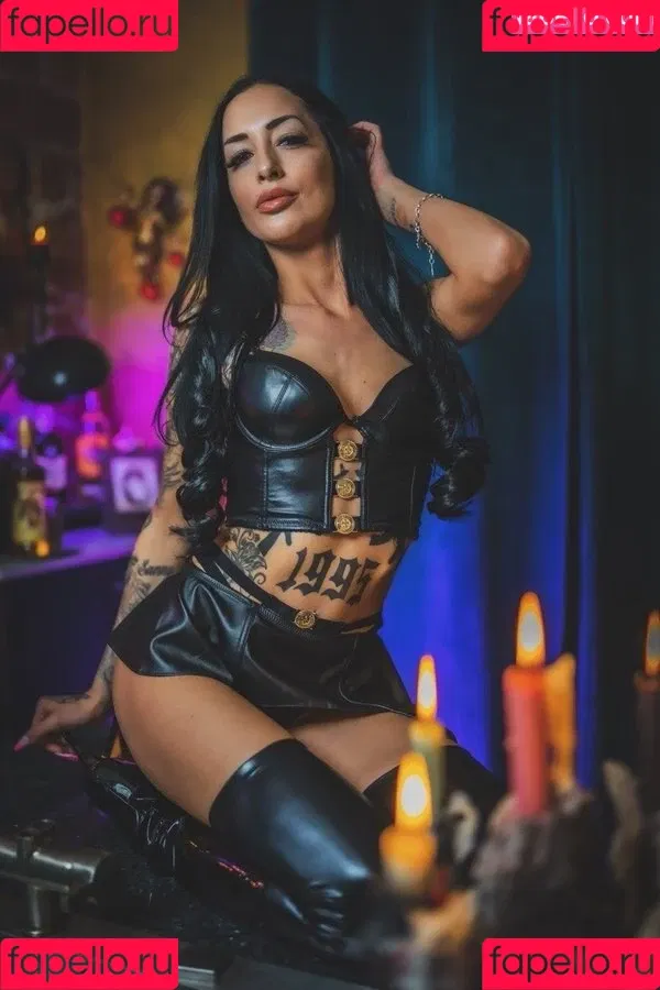SlinaK Onlyfans Photo Gallery 