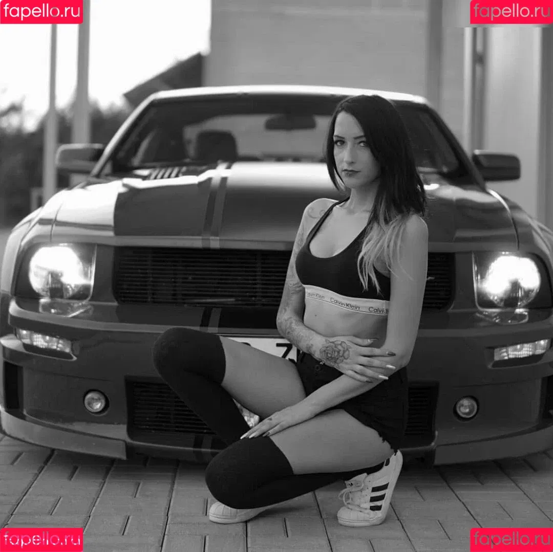 SlinaK Onlyfans Photo Gallery 