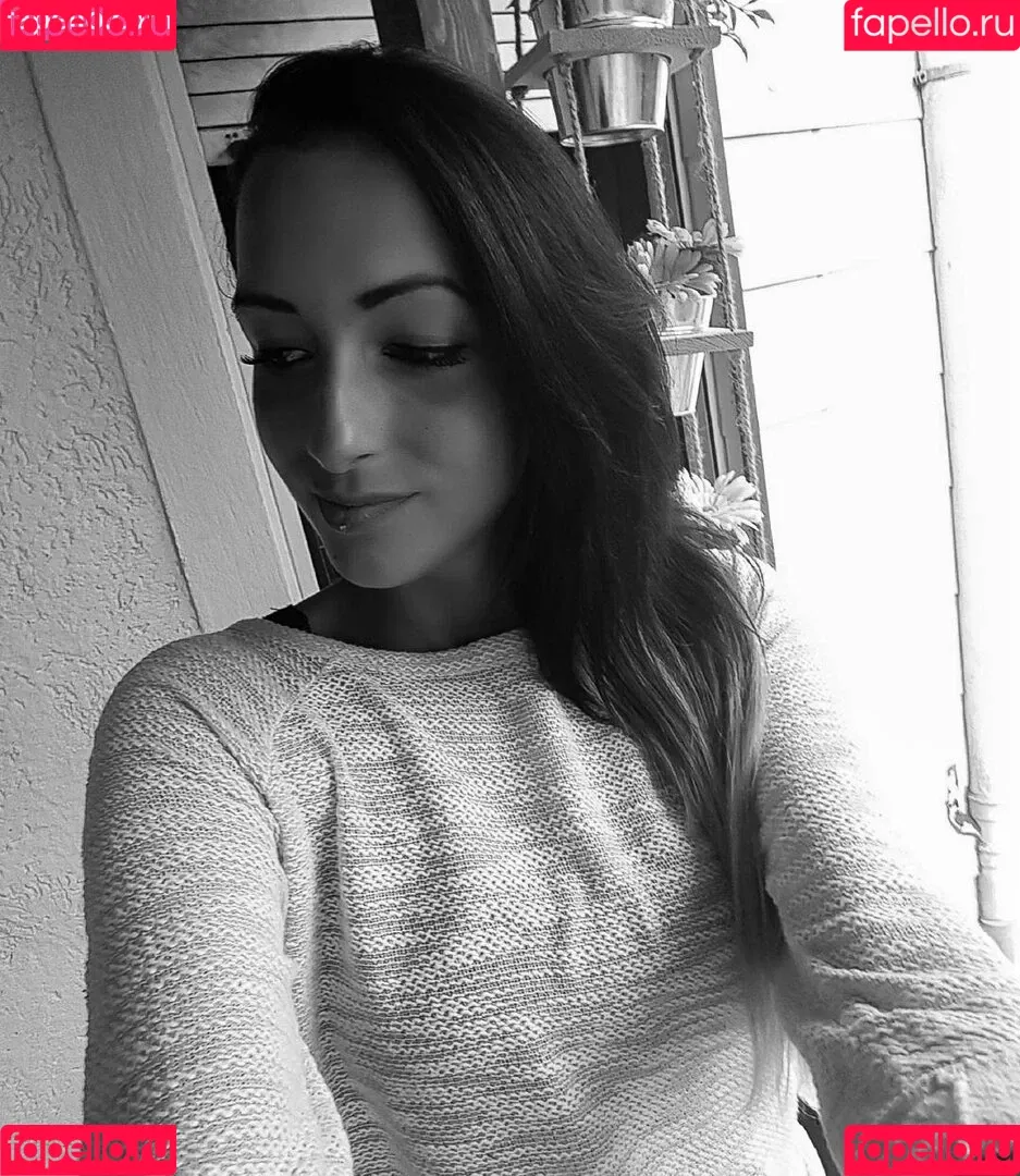 SlinaK Onlyfans Photo Gallery 