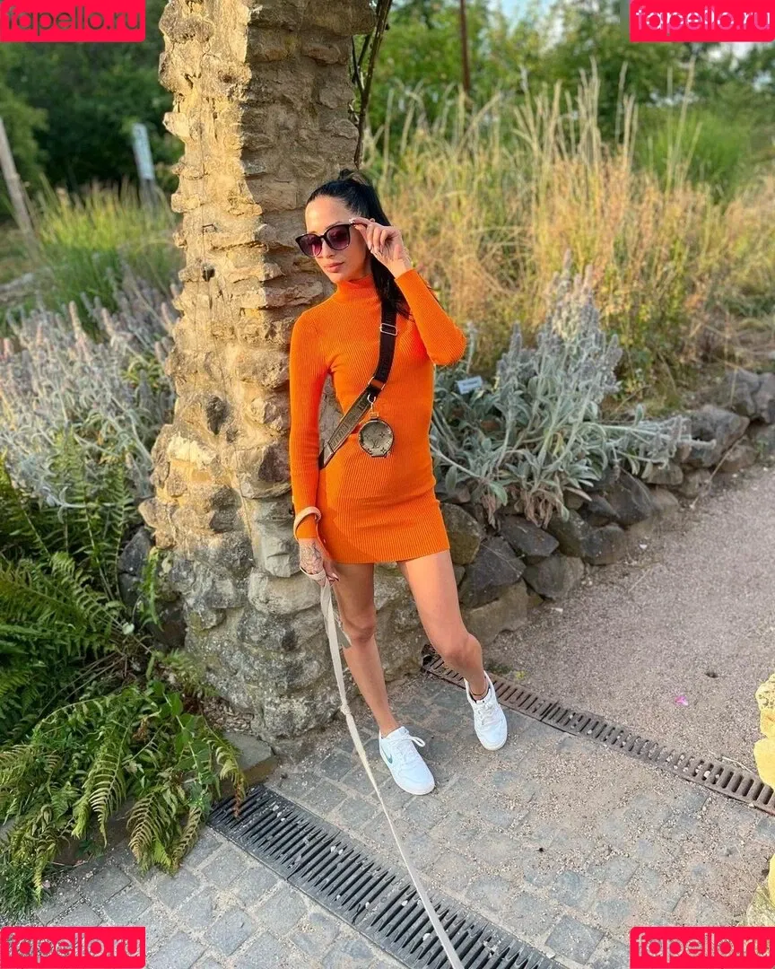 SlinaK Onlyfans Photo Gallery 