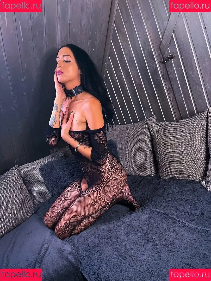 SlinaK Onlyfans Photo Gallery 