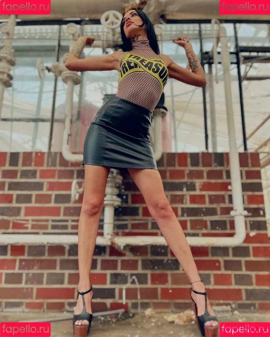 SlinaK Onlyfans Photo Gallery 