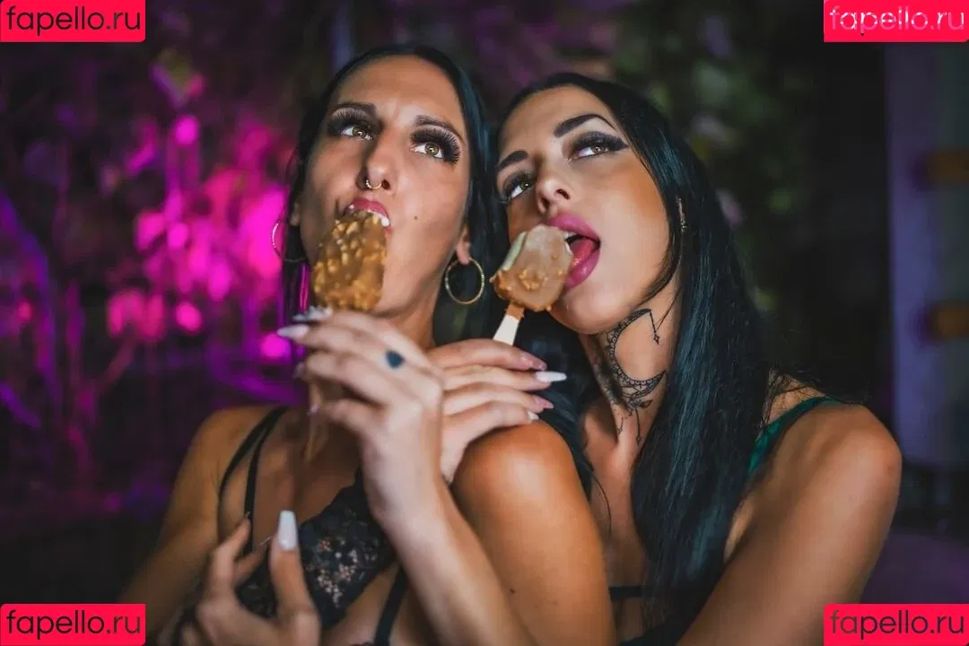 SlinaK Onlyfans Photo Gallery 
