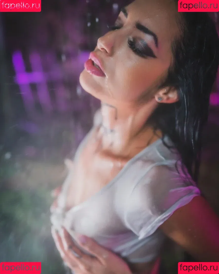 SlinaK Onlyfans Photo Gallery 