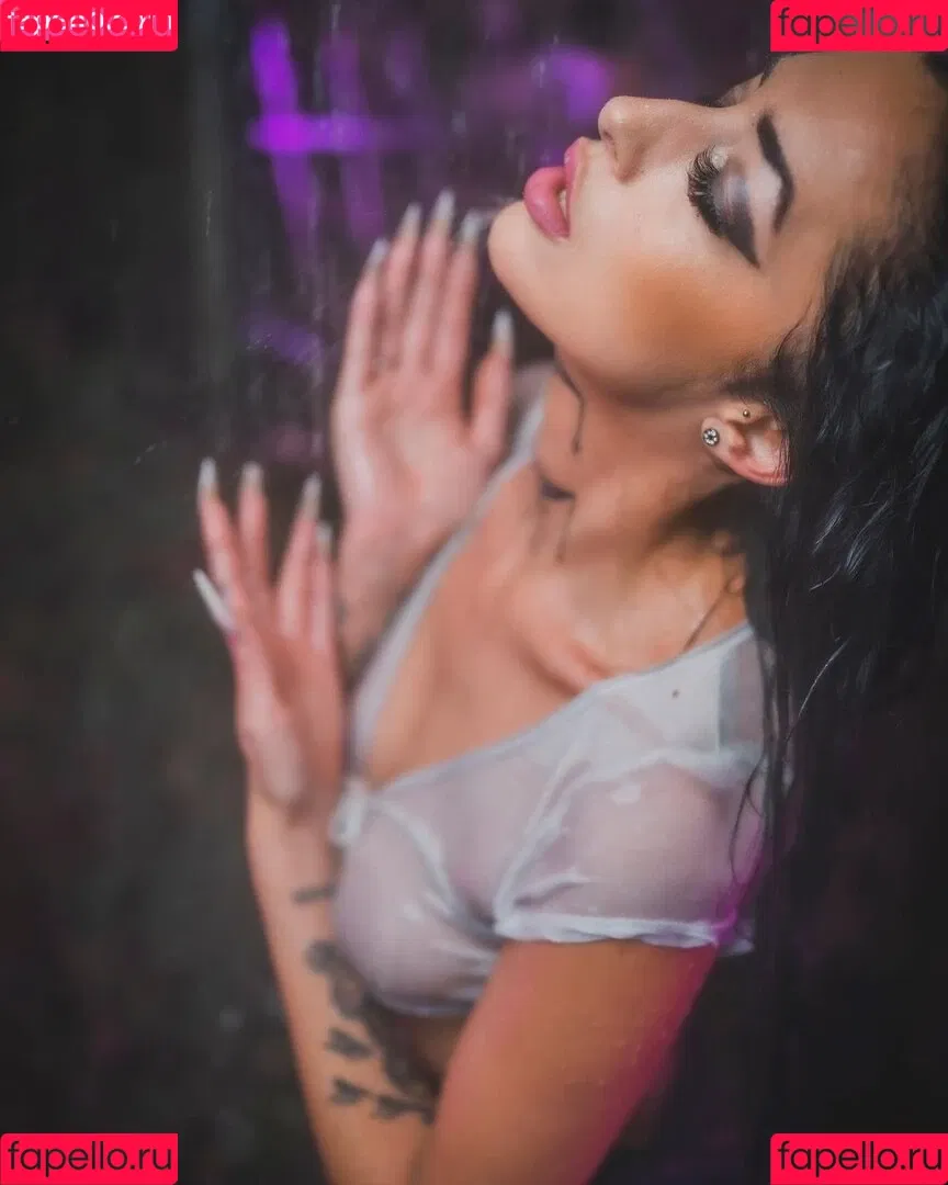 SlinaK Onlyfans Photo Gallery 