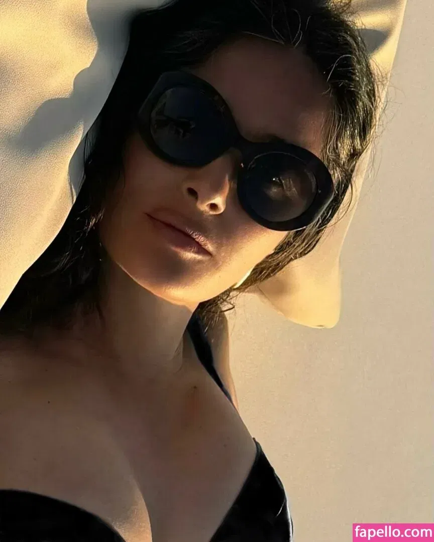 SlinaK Onlyfans Photo Gallery 