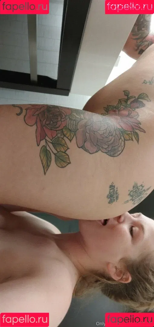 Tsunami RT Onlyfans Photo Gallery 