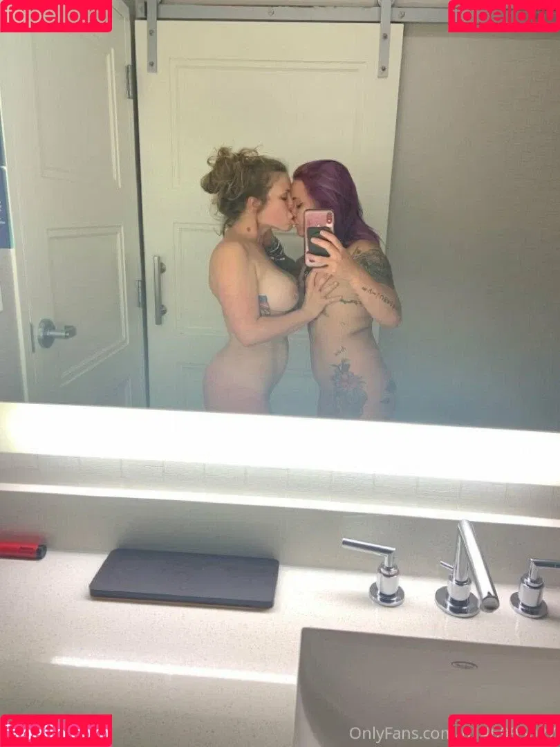 Tsunami RT Onlyfans Photo Gallery 