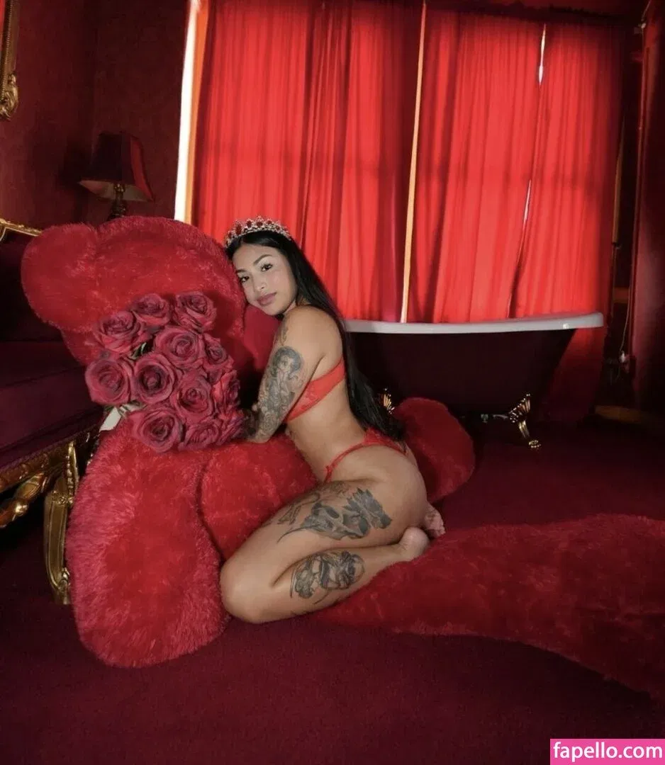 Isla Moon Onlyfans Photo Gallery 