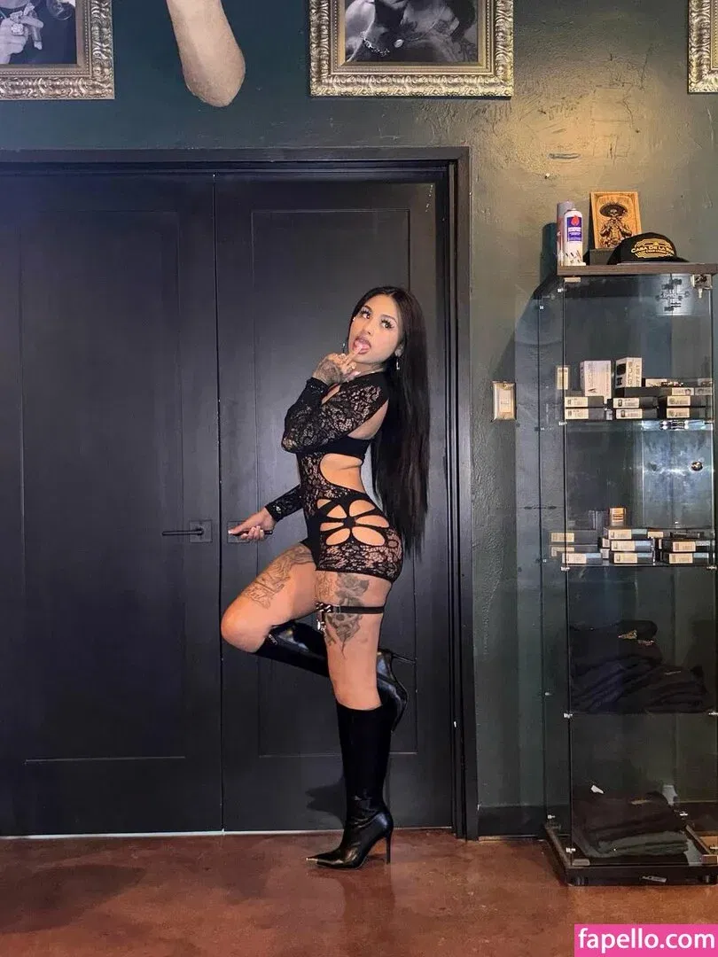 Isla Moon Onlyfans Photo Gallery 