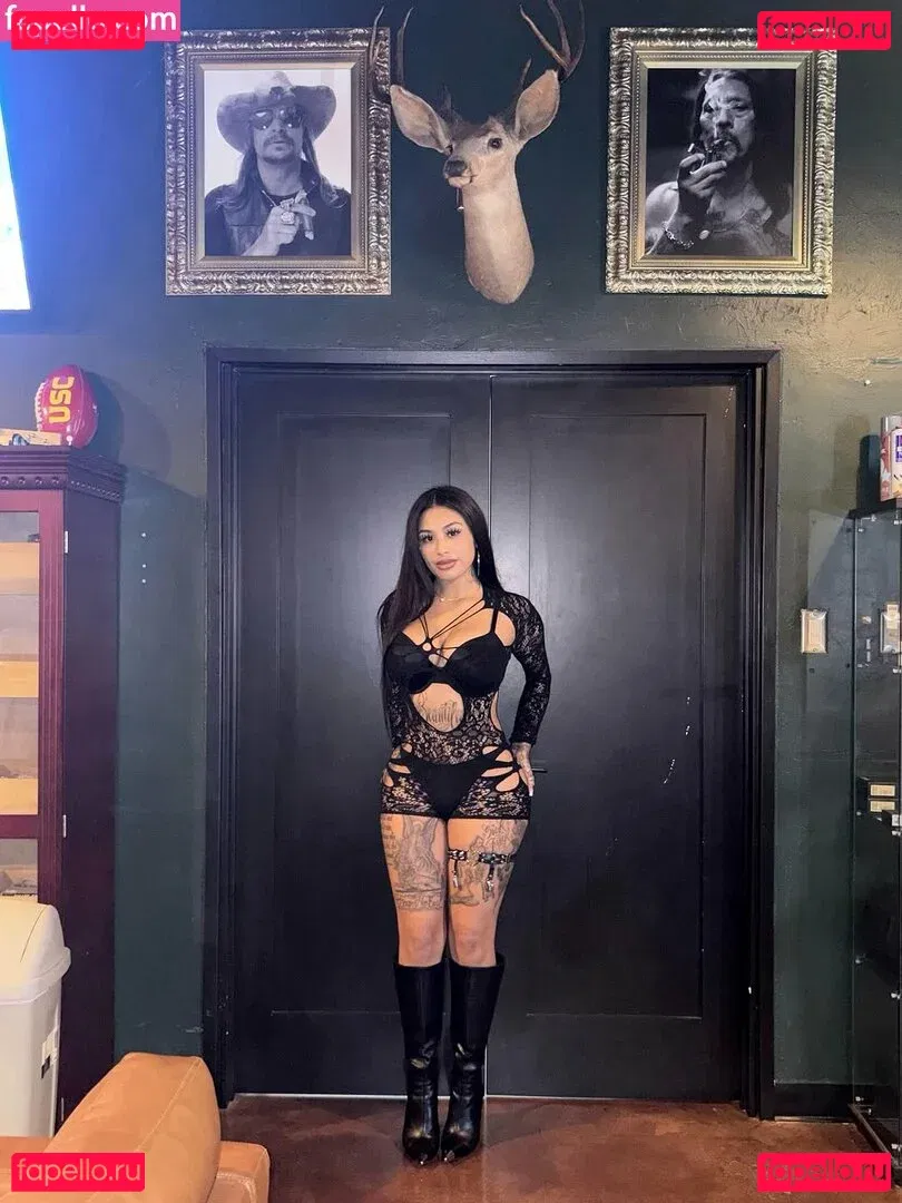 Isla Moon Onlyfans Photo Gallery 