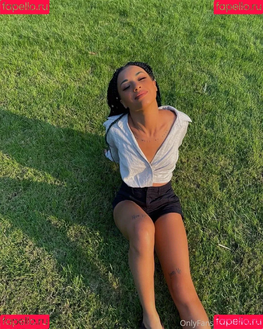 jadealis Onlyfans Photo Gallery 