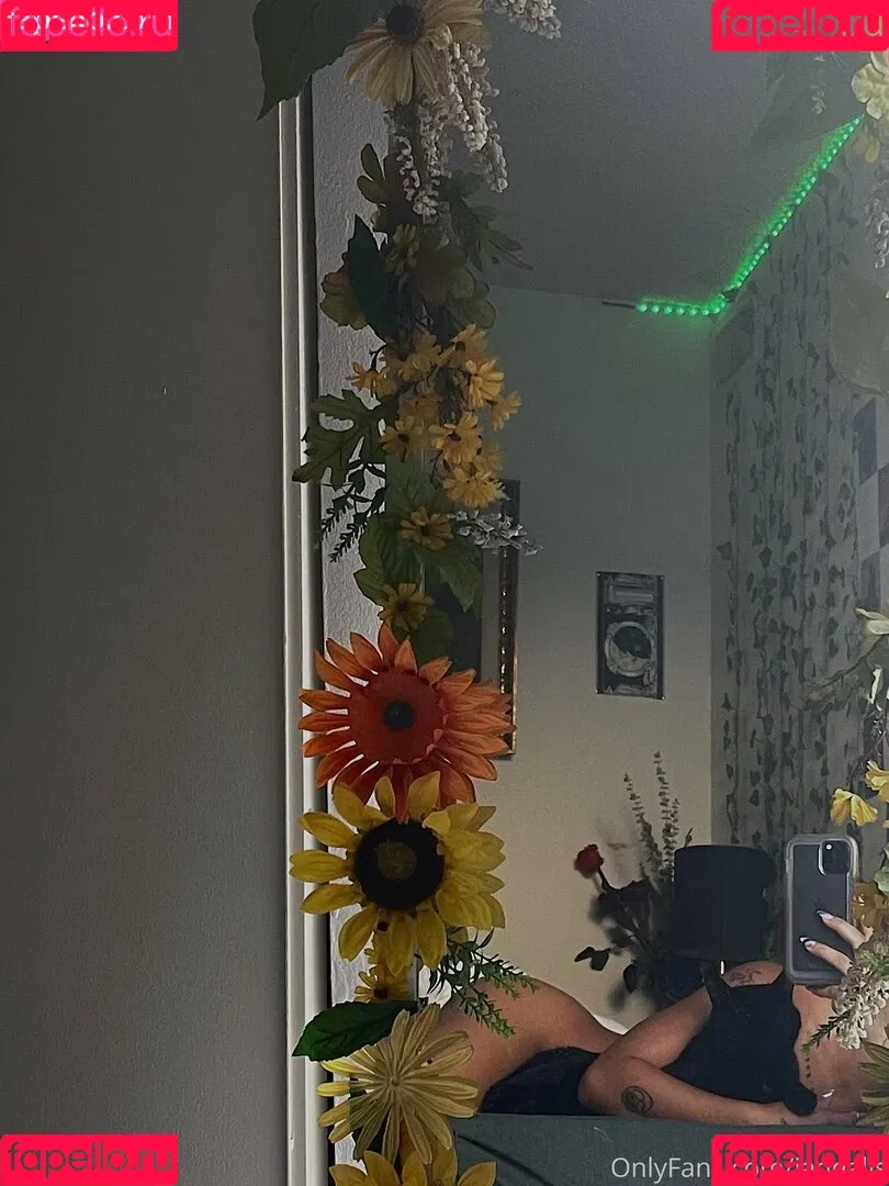 jadealis Onlyfans Photo Gallery 