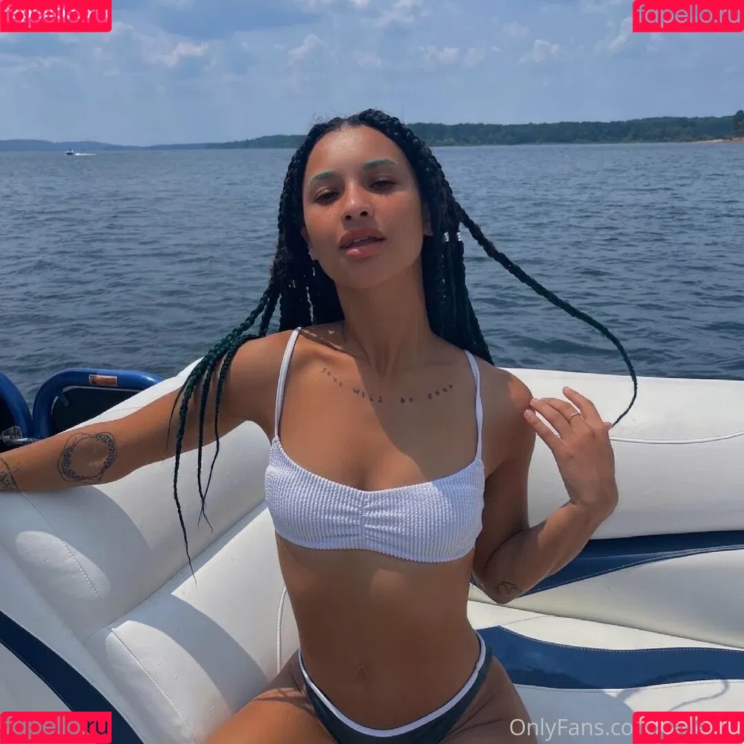 jadealis Onlyfans Photo Gallery 