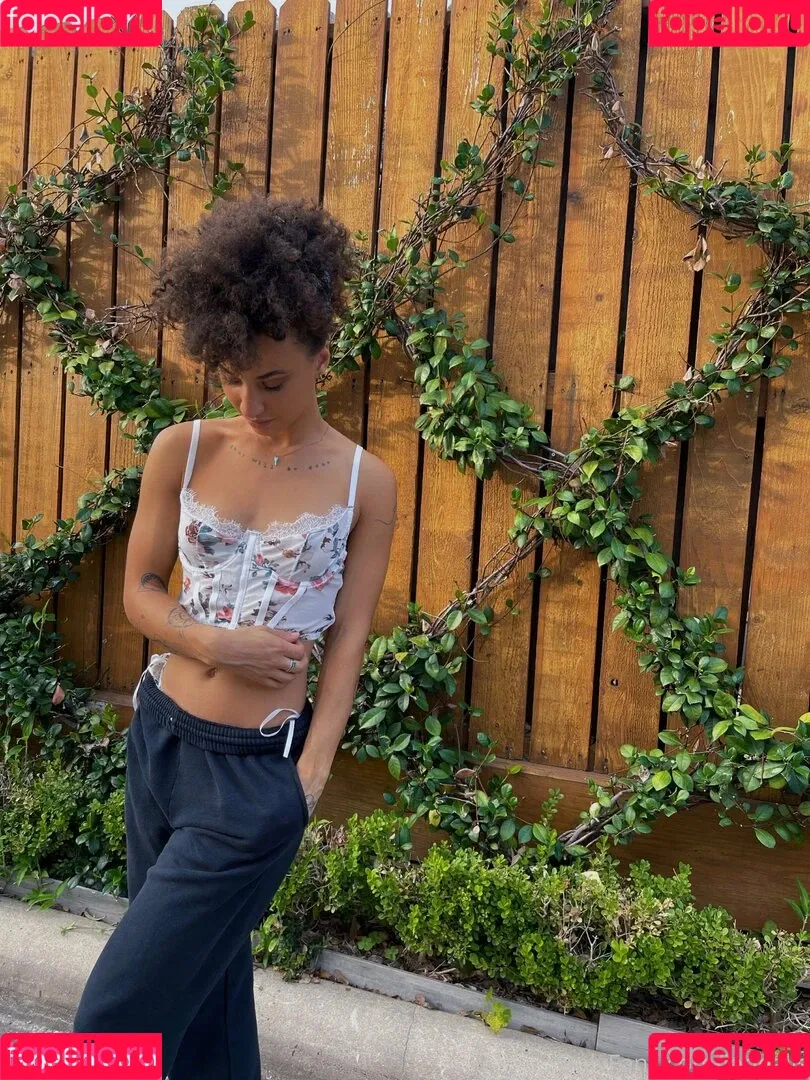 jadealis Onlyfans Photo Gallery 