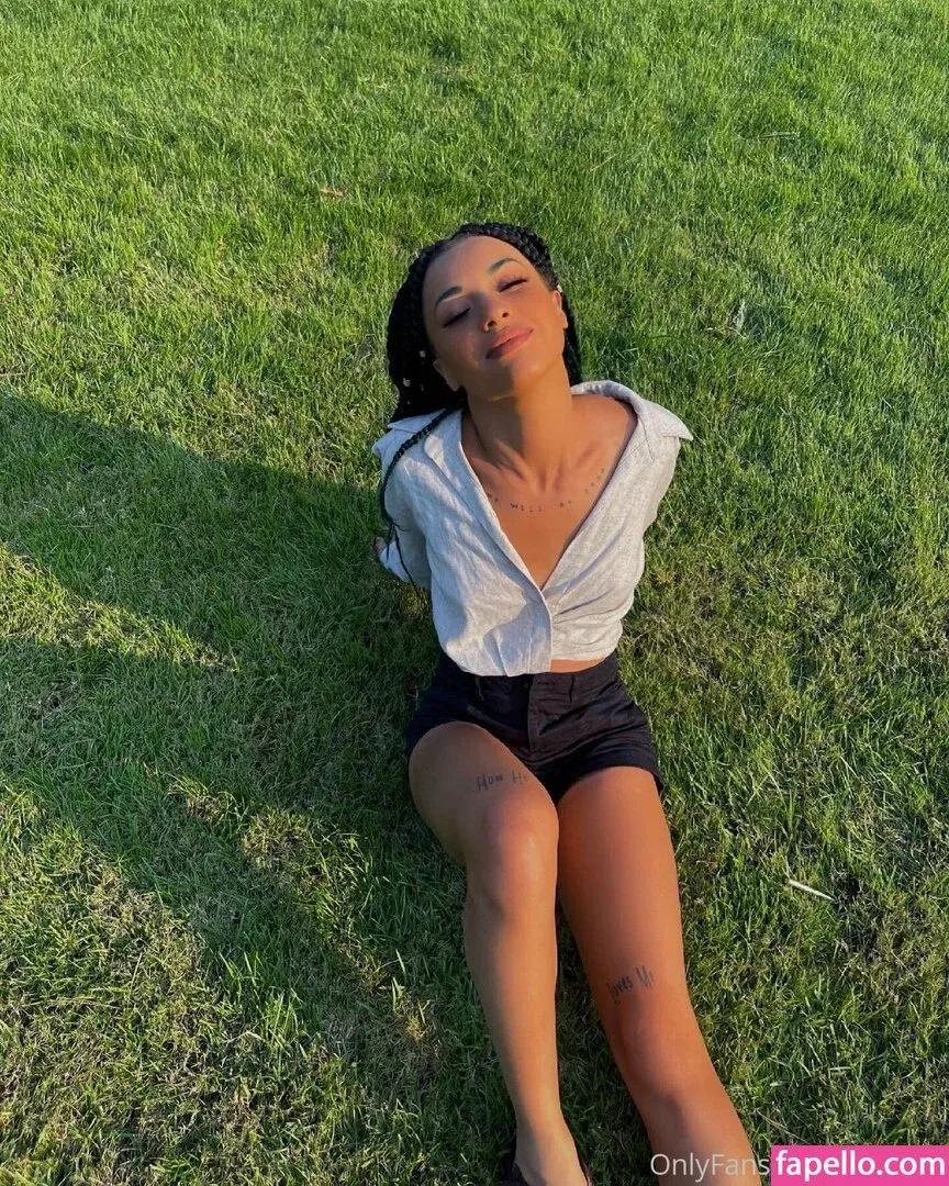 jadealis Onlyfans Photo Gallery 