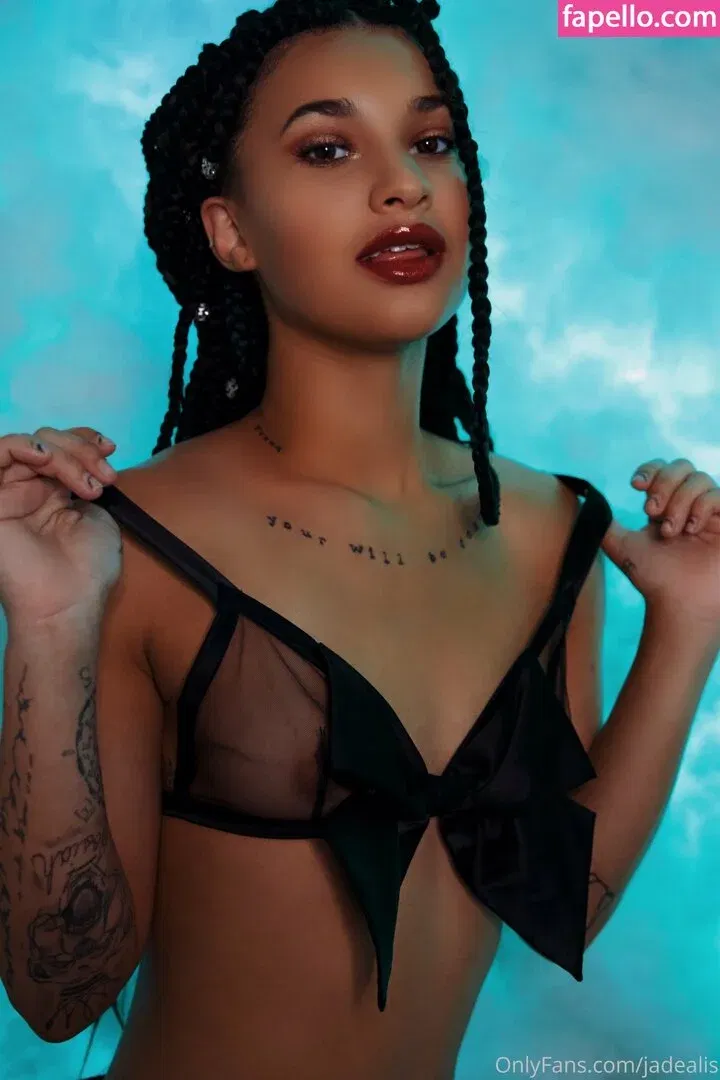jadealis Onlyfans Photo Gallery 