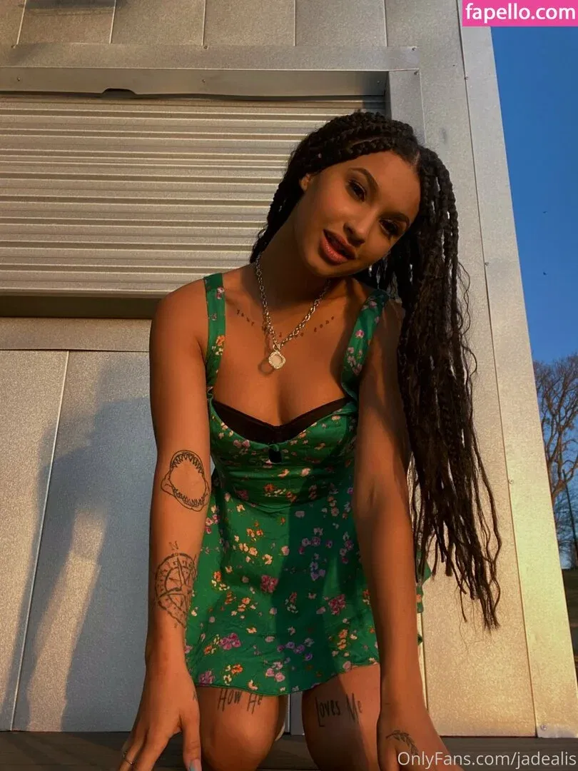 jadealis Onlyfans Photo Gallery 