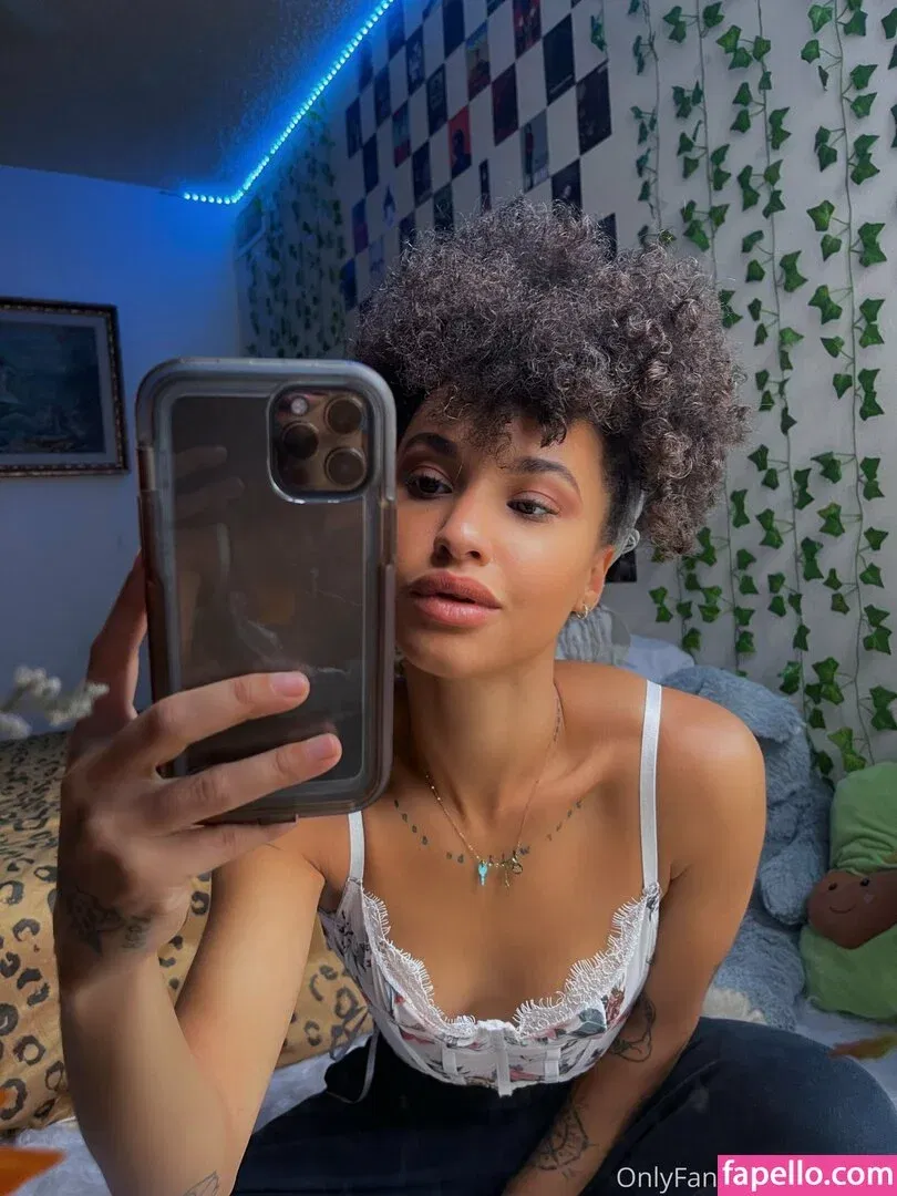 jadealis Onlyfans Photo Gallery 