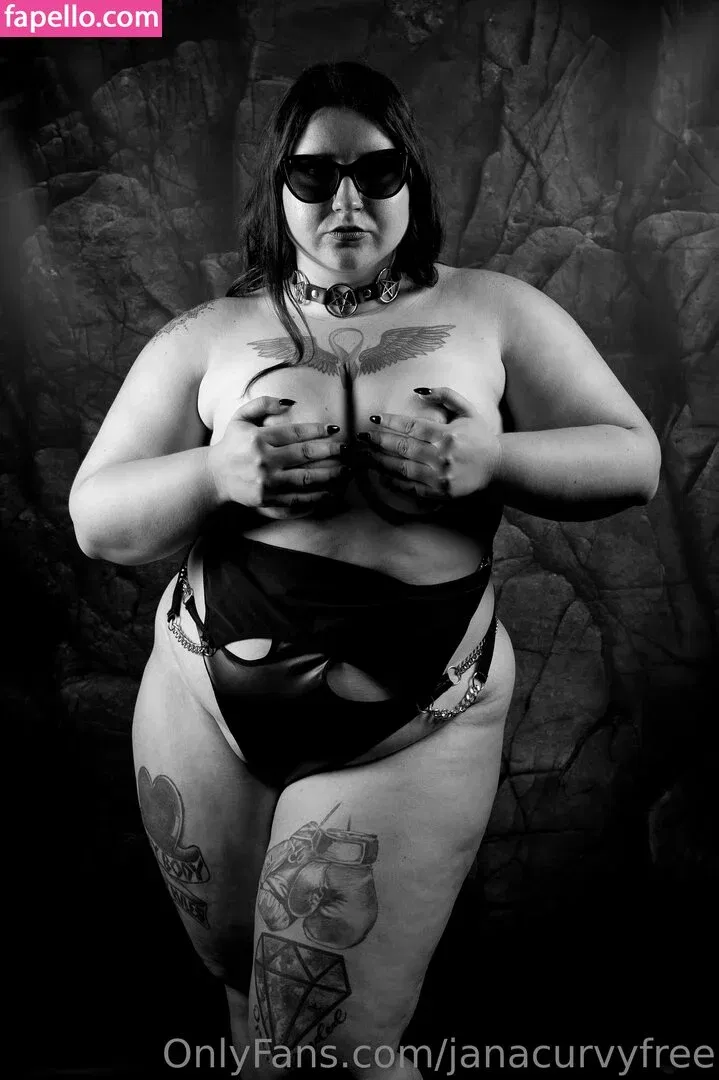 janacurvyfree Onlyfans Photo Gallery 