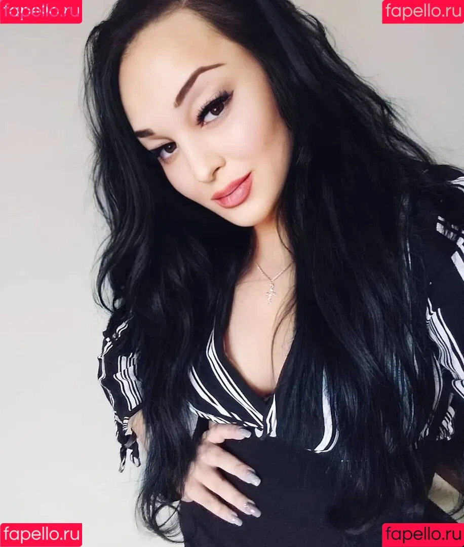 Ariana Zolotareva Onlyfans Photo Gallery 