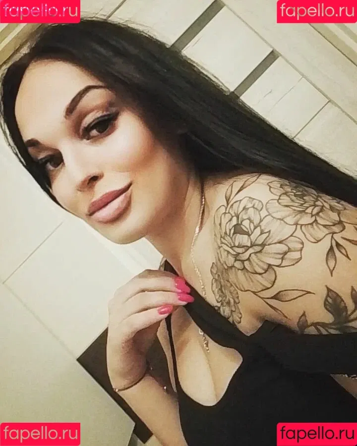 Ariana Zolotareva Onlyfans Photo Gallery 