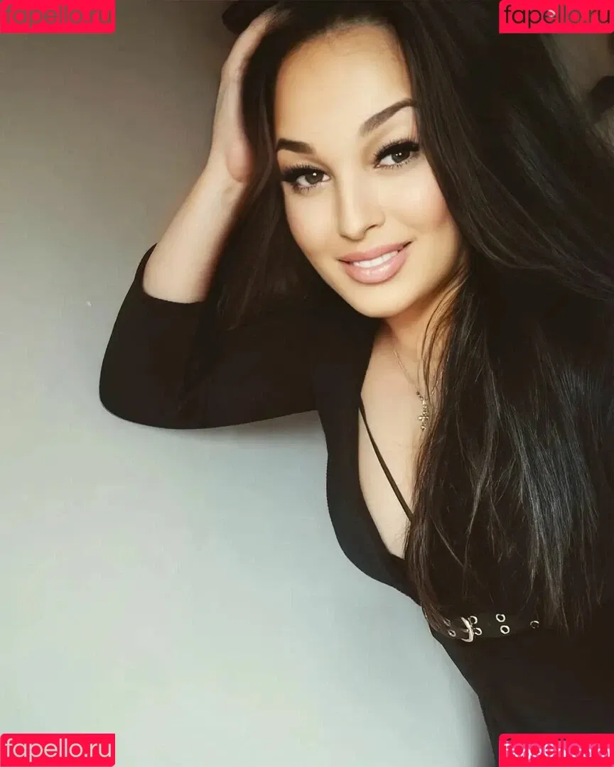 Ariana Zolotareva Onlyfans Photo Gallery 