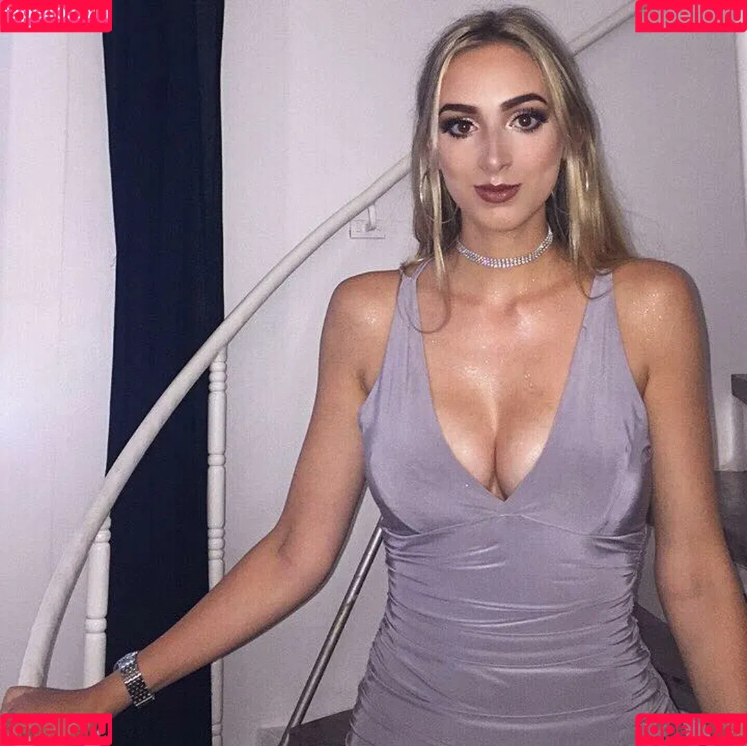 Holly Flintham Onlyfans Photo Gallery 
