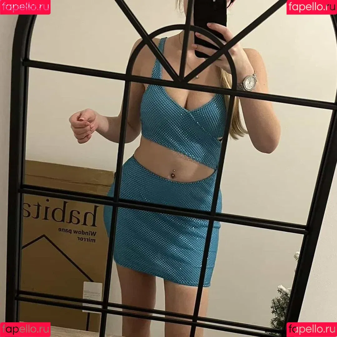 Holly Flintham Onlyfans Photo Gallery 