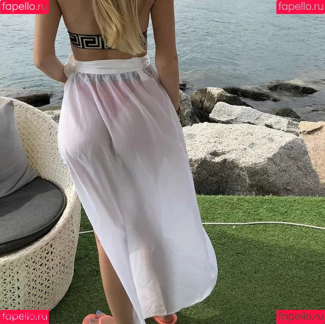 Holly Flintham Onlyfans Photo Gallery 