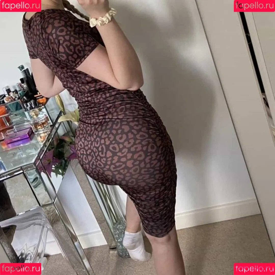 Holly Flintham Onlyfans Photo Gallery 