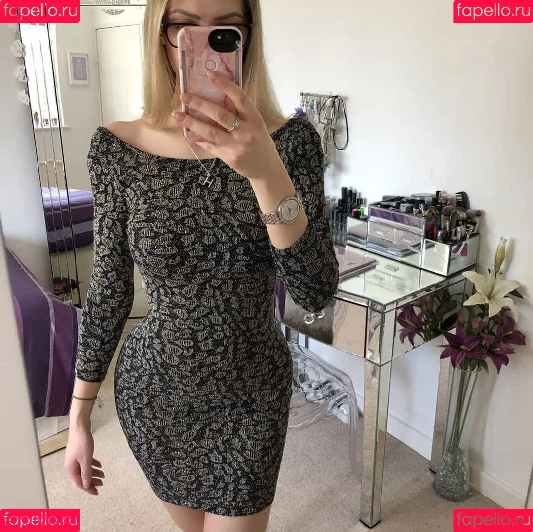 Holly Flintham Onlyfans Photo Gallery 