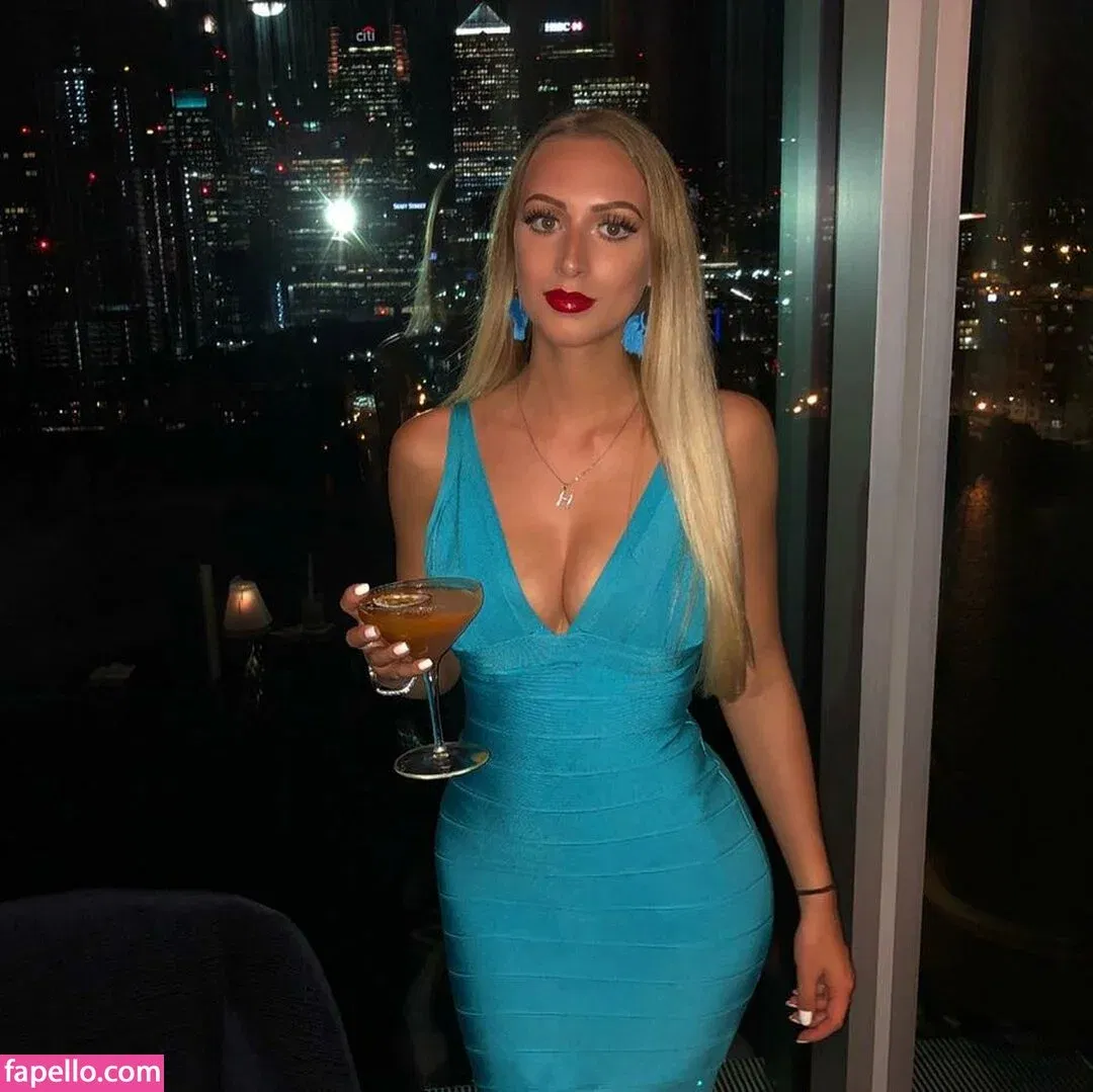 Holly Flintham Onlyfans Photo Gallery 